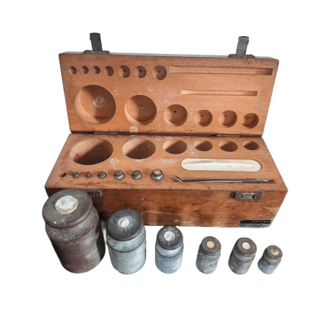 Kern 1 g – 1 kg Set of Brass Weights in Wooden Box